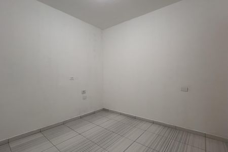 Quarto de casa para alugar com 1 quarto, 90m² em Jardim Guilhermino, Guarulhos