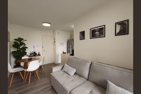 Sala de apartamento para alugar com 2 quartos, 60m² em São Judas, São Paulo