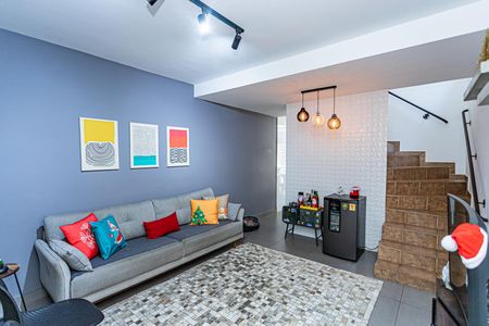 Sala de casa à venda com 5 quartos, 150m² em Vila Mangalot, São Paulo