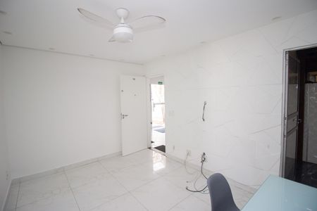 Sala de apartamento à venda com 2 quartos, 63m² em Kennedy, Contagem