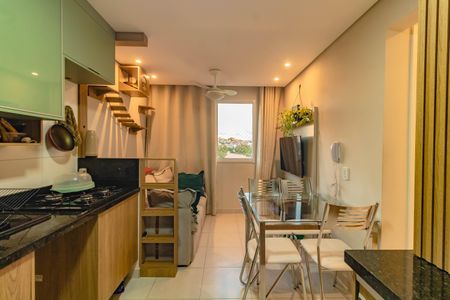 Apartamento à venda com 2 quartos, 32m² em Jardim Itacolomi, São Paulo
