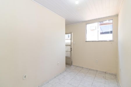 Sala de casa para alugar com 1 quarto, 38m² em Praça Seca, Rio de Janeiro