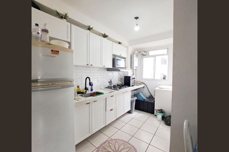 Cozinha de apartamento à venda com 2 quartos, 47m² em Piratininga, Osasco