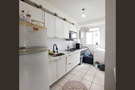 Cozinha de apartamento à venda com 2 quartos, 47m² em Piratininga, Osasco