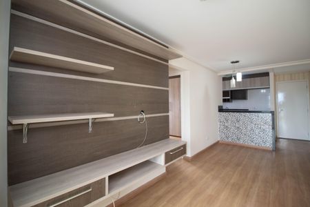 Sala de apartamento à venda com 2 quartos, 60m² em Vila Silveira, Guarulhos