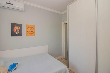 Quarto 2 de casa de condomínio à venda com 3 quartos, 128m² em Jardim Itu, Porto Alegre