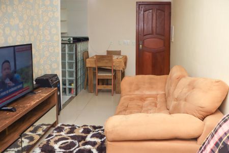 Sala de apartamento para alugar com 1 quarto, 45m² em Nova Brasília, Salvador