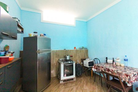 Cozinha de casa à venda com 1 quarto, 50m² em Vila Carmosina, São Paulo