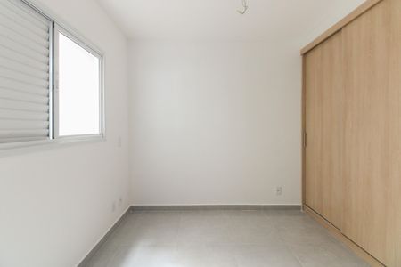 Quarto de kitnet/studio para alugar com 1 quarto, 30m² em Vila Carrão, São Paulo