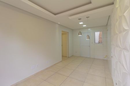 Sala de casa de condomínio à venda com 3 quartos, 66m² em Niterói, Canoas