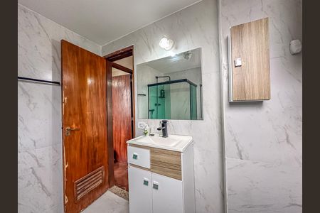 Apartamento para alugar com 80m², 2 quartos e sem vaga Apartamento para alugar com 80m², 2 quartos e sem vagaBanheiro