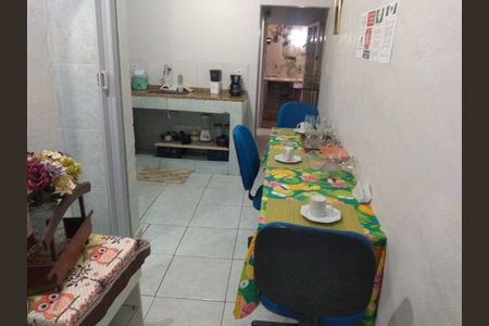 Sala de casa para alugar com 2 quartos, 40m² em Inhoaíba, Rio de Janeiro