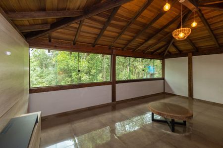 Sala de casa à venda com 6 quartos, 325m² em Parque do Engenho, Nova Lima