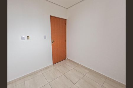Quarto de apartamento para alugar com 2 quartos, 40m² em Vila Bancaria Munhoz, São Paulo
