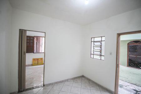 Sala de casa para alugar com 1 quarto, 75m² em Centro, Belford Roxo