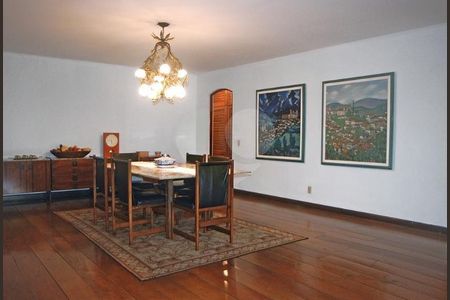 Casa à venda com 5 quartos, 873m² em Jardim Cordeiro, São Paulo