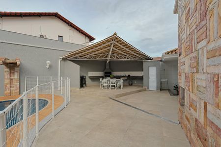 Quintal de casa de condomínio à venda com 4 quartos, 405m² em Planalto, Belo Horizonte