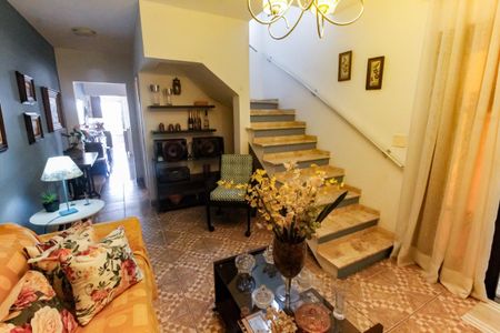 Sala de casa à venda com 3 quartos, 105m² em Parque Reboucas, São Paulo