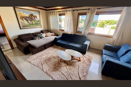 Sala de casa de condomínio para alugar com 4 quartos, 260m² em Taguatinga Norte (Taguatinga), Brasília