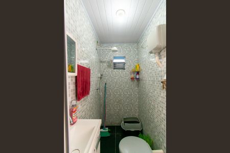 Banheiro Social de casa para alugar com 1 quarto, 30m² em Vila Alpina, São Paulo