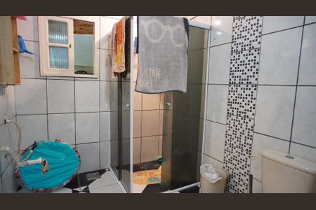 Banheiro suite de casa para alugar com 2 quartos, 141m² em Aberta dos Morros, Porto Alegre