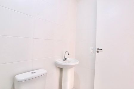 Banheiro de apartamento para alugar com 1 quarto, 24m² em Alto da Mooca, São Paulo