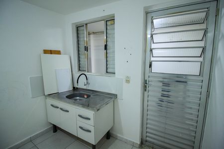 Cozinha de kitnet/studio para alugar com 1 quarto, 10m² em Quarta Parada, São Paulo