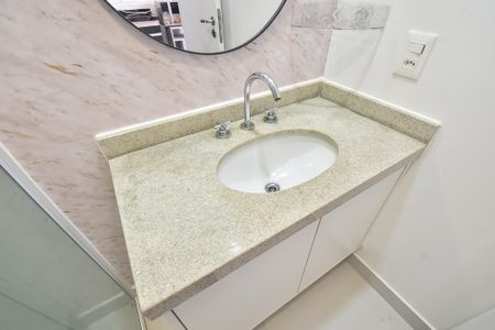 Banheiro Social de apartamento para alugar com 1 quarto, 19m² em Cursino, São Paulo