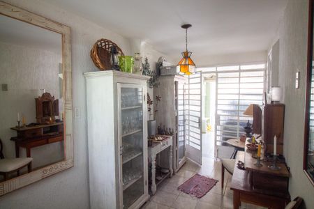 Hall De Entrada de casa à venda com 2 quartos, 110m² em Vila Cordeiro, São Paulo