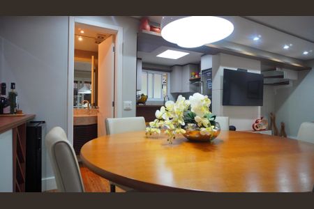 Sala jantar de casa de condomínio à venda com 3 quartos, 218m² em Teresópolis, Porto Alegre