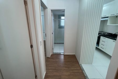 Corredor de apartamento para alugar com 2 quartos, 150m² em Parque Equitativa, Duque de Caxias