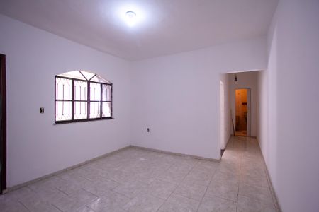 Sala de casa para alugar com 2 quartos, 75m² em Porto da Pedra, São Gonçalo