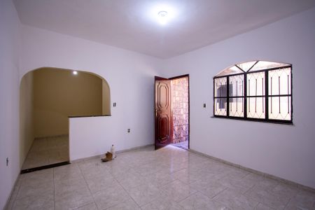 Sala de casa para alugar com 2 quartos, 75m² em Porto da Pedra, São Gonçalo