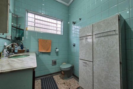 Banheiro de casa à venda com 4 quartos, 282m² em Jardim Leonor, Campinas
