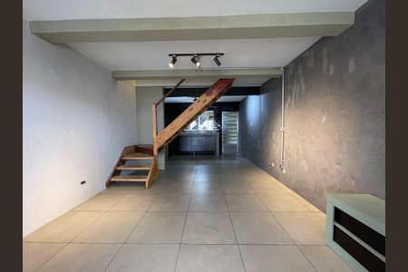 Casa à venda com 3 quartos, 130m² em Vila Lageado, São Paulo