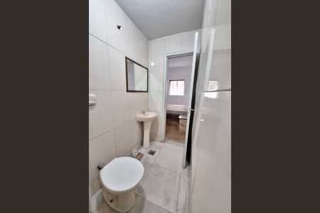 Banheiro Social de casa para alugar com 1 quarto, 30m² em Jardim Gramacho, Duque de Caxias