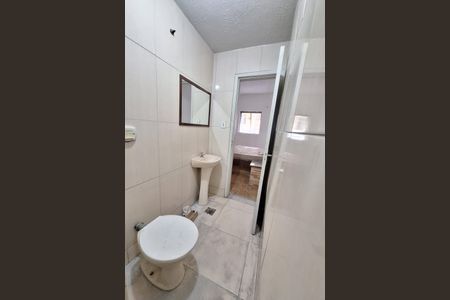 Banheiro Social de casa para alugar com 1 quarto, 30m² em Jardim Gramacho, Duque de Caxias