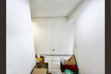 Corredor de casa para alugar com 2 quartos, 90m² em Jardim Bandeirantes, São Paulo