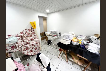 Sala de casa para alugar com 2 quartos, 90m² em Jardim Bandeirantes, São Paulo