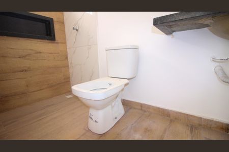 Banheiro de kitnet/studio para alugar com 1 quarto, 25m² em Vila Formosa, São Paulo