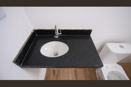 Banheiro de kitnet/studio para alugar com 1 quarto, 25m² em Vila Formosa, São Paulo