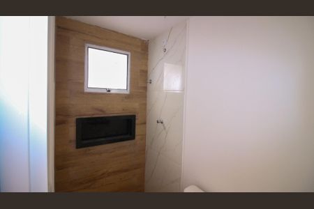 Banheiro Social de kitnet/studio para alugar com 1 quarto, 24m² em Vila Formosa, São Paulo