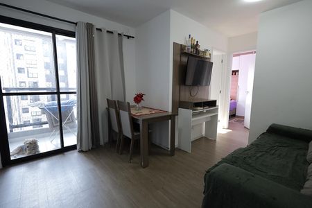 Sala de apartamento para alugar com 2 quartos, 43m² em Parque Oratório, Santo André