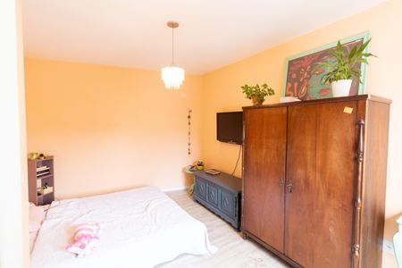 Suíte de casa de condomínio à venda com 4 quartos, 240m² em Vila Nova, Porto Alegre