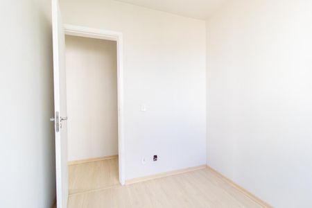 Quarto 1 de apartamento para alugar com 3 quartos, 68m² em Pinheirinho, Curitiba