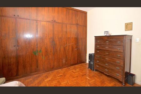 Casa à venda com 3 quartos, 195m² em Vila Madalena, São Paulo