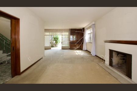 Casa à venda com 2 quartos, 250m² em Vila Madalena, São Paulo