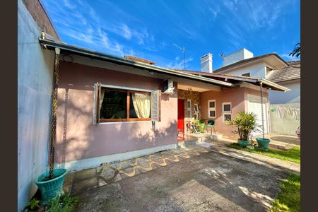 Fachada de casa à venda com 3 quartos, 113m² em Fazenda São Borja, São Leopoldo