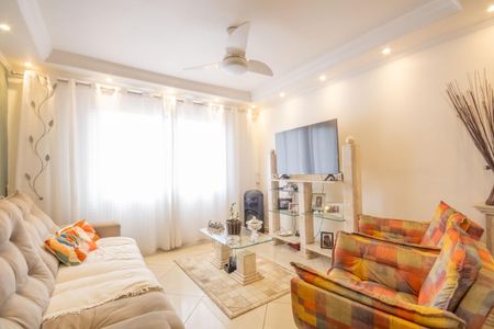 Sala de casa para alugar com 2 quartos, 180m² em Veloso, Osasco