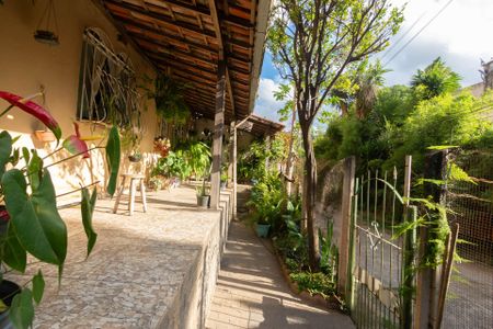 Casa1 - Varanda da Sala de casa à venda com 5 quartos, 150m² em Solar do Barreiro, Belo Horizonte